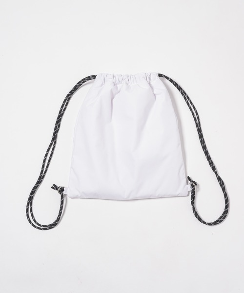 Smyeon(スミョン)の「Wing motif knapsack/羽モチーフナップザック(バックパック/リュック・レディース・ライトブルー/ライトグリーン/ホワイト・FREE)」の4枚目の写真
