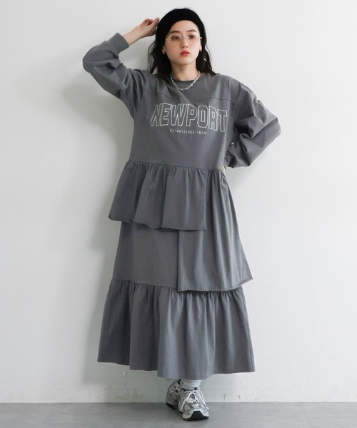 RAGEBLUE（レイジブルー）の「ナンバリング/カレッジ刺繍フリルデザインワンピース（ワンピース・レディース・ネイビー/グレー・FREE）」の5枚目の写真