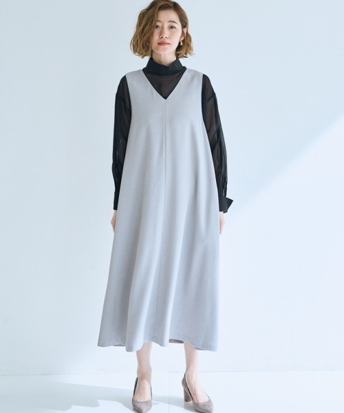 SMILE LAND（スマイルランド）の「＜大きいサイズ＞VネックAラインジャンパースカート【OtonaSMILE】（ジャンパースカート・レディース・ライトグレー/ネイビー・L/LL/3L/4L/5L）」の3枚目の写真