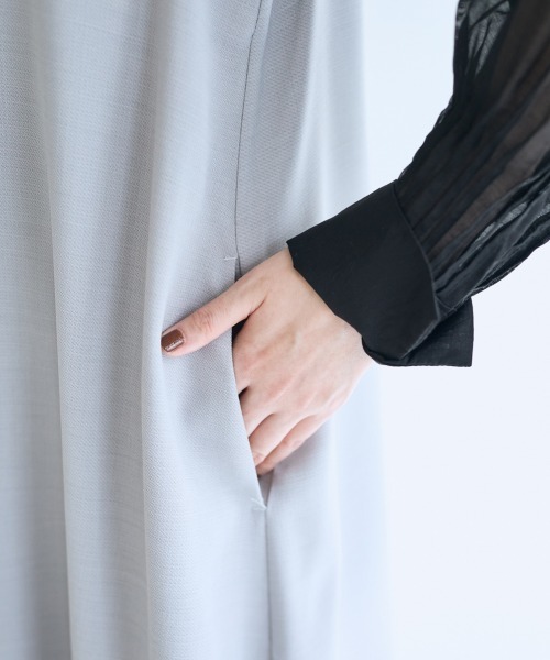 SMILE LAND（スマイルランド）の「＜大きいサイズ＞VネックAラインジャンパースカート【OtonaSMILE】（ジャンパースカート・レディース・ライトグレー/ネイビー・L/LL/3L/4L/5L）」の5枚目の写真