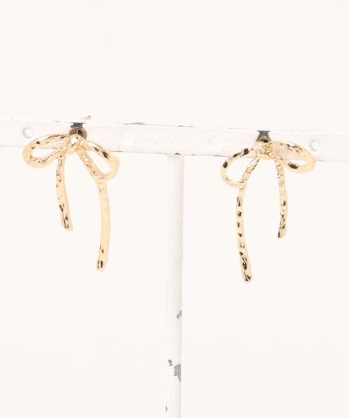Anthe(アンテ)の「【Anthe】リボンピアス / ant-000015(ピアス(両耳用)・レディース・シルバー/ブラック/ゴールド・FREE)」の1枚目の写真