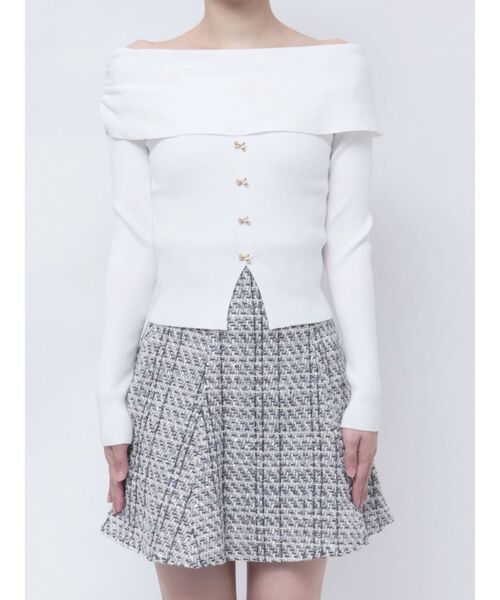 MERCURYDUO（マーキュリーデュオ）の「2WAYオフショルリボンボタンニット（ニット/セーター・レディース・ブラック/オフホワイト/レッド・FREE）」の21枚目の写真