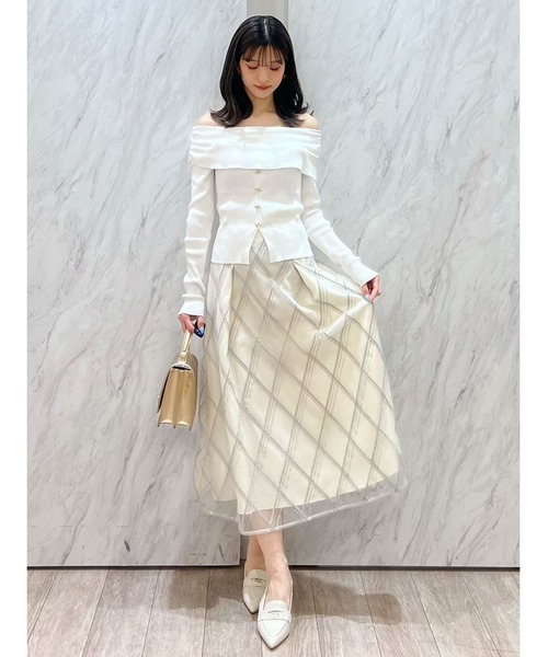 MERCURYDUO（マーキュリーデュオ）の「2WAYオフショルリボンボタンニット（ニット/セーター・レディース・ブラック/オフホワイト/レッド・FREE）」の5枚目の写真