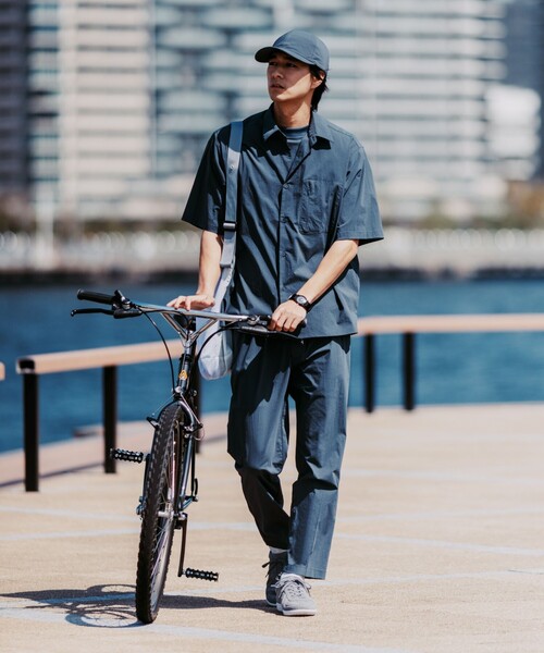 green label relaxing（グリーンレーベルリラクシング）の「WONDER CLOTH ジャストルーズ レギュラーカラー 半袖 シャツ -ストレッチ・接触冷感・吸水速乾-（シャツ/ブラウス・メンズ・ダークグレー/ブラック/ネイビー・XL/L/M/S）」の6枚目の写真