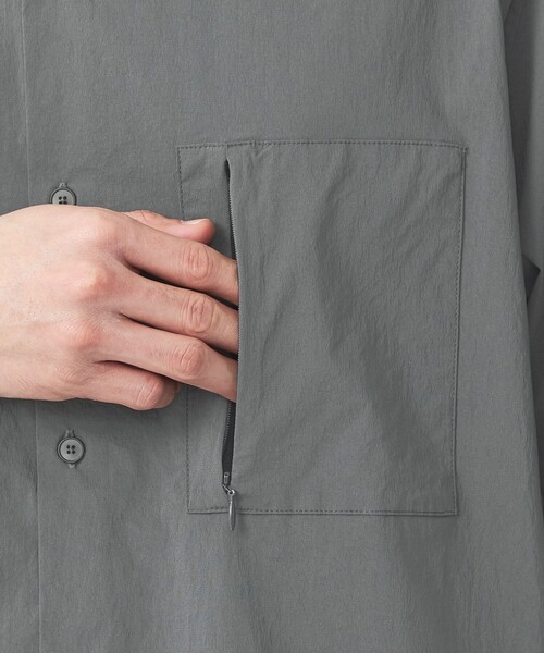 green label relaxing（グリーンレーベルリラクシング）の「WONDER CLOTH ジャストルーズ レギュラーカラー 半袖 シャツ -ストレッチ・接触冷感・吸水速乾-（シャツ/ブラウス・メンズ・ダークグレー/ブラック/ネイビー・XL/L/M/S）」の22枚目の写真