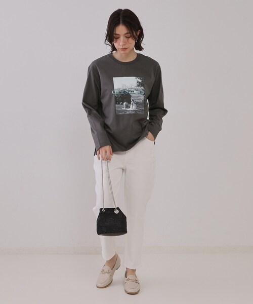 OPAQUE.CLIP(オペークドットクリップ)の「◆フォトプリントロングTシャツ【洗濯機洗い可】(Tシャツ/カットソー・レディース・チャコール/ホワイト系3/ホワイト系1・00)」の6枚目の写真