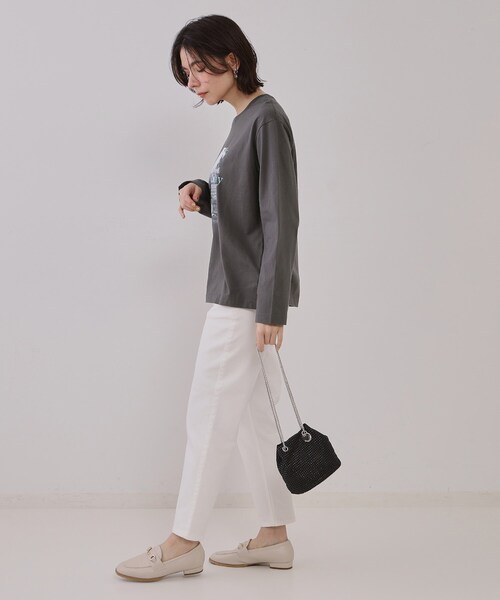 OPAQUE.CLIP(オペークドットクリップ)の「◆フォトプリントロングTシャツ【洗濯機洗い可】(Tシャツ/カットソー・レディース・チャコール/ホワイト系3/ホワイト系1・00)」の7枚目の写真