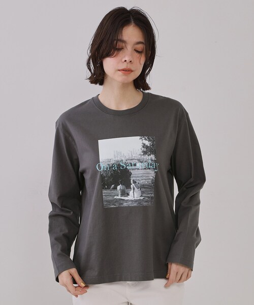OPAQUE.CLIP(オペークドットクリップ)の「◆フォトプリントロングTシャツ【洗濯機洗い可】(Tシャツ/カットソー・レディース・チャコール/ホワイト系3/ホワイト系1・00)」の9枚目の写真
