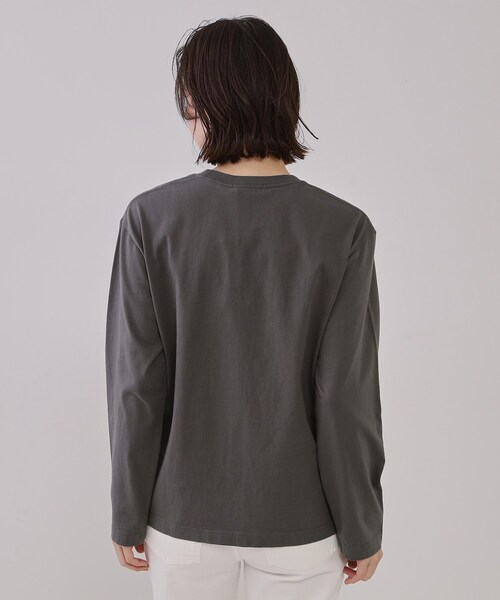 OPAQUE.CLIP(オペークドットクリップ)の「◆フォトプリントロングTシャツ【洗濯機洗い可】(Tシャツ/カットソー・レディース・チャコール/ホワイト系3/ホワイト系1・00)」の11枚目の写真