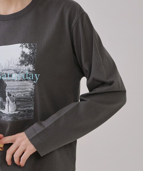 OPAQUE.CLIP(オペークドットクリップ)の「◆フォトプリントロングTシャツ【洗濯機洗い可】(Tシャツ/カットソー・レディース・チャコール/ホワイト系3/ホワイト系1・00)」の13枚目の写真