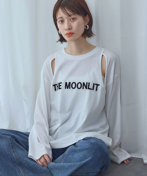 Ampirula(アンピルーラ)の「スリットショルダープリントロングスリーブTシャツ(Tシャツ/カットソー・レディース・ブラック×ホワイト/ホワイト×ブラック・FREE)」の4枚目の写真