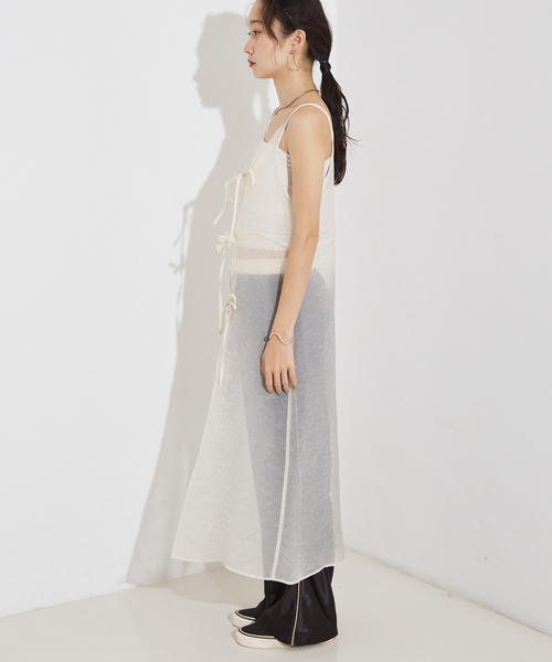 NOMINE（ノミネ）の「【前後着用可】無地 2WAY シアー キャミソール  ワンピース（ワンピース・レディース・エメラルド/アイボリー/ブラック・フリー）」の19枚目の写真