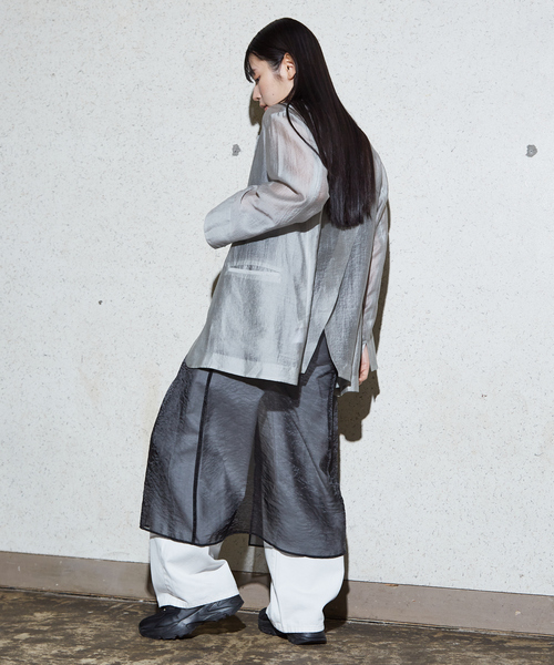 NOMINE（ノミネ）の「【前後着用可】無地 2WAY シアー キャミソール  ワンピース（ワンピース・レディース・エメラルド/アイボリー/ブラック・フリー）」の4枚目の写真