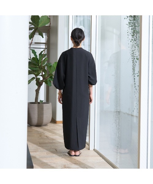 Rouge vif(ルージュヴィフ)の「【セットアップ対応】タックリラックスワンピース(ワンピース・レディース・モカ/ブラック・38/36)」の5枚目の写真