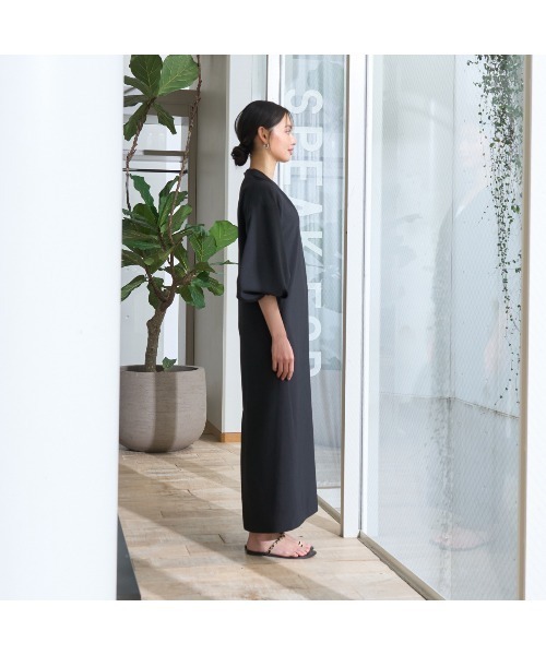 Rouge vif(ルージュヴィフ)の「【セットアップ対応】タックリラックスワンピース(ワンピース・レディース・モカ/ブラック・38/36)」の6枚目の写真