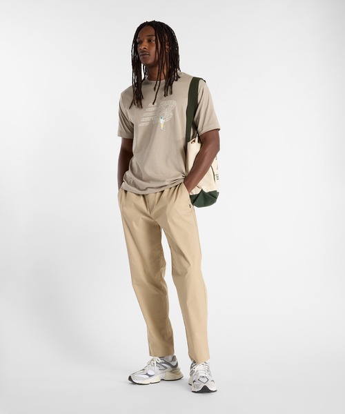 NEW BALANCE(ニューバランス)の「Chalk Board ショートスリーブTシャツ(Tシャツ/カットソー・メンズ・ブラック/グレイッシュベージュ・SMALL/MEDIUM/LARGE/X-LARGE/XX-LARGE)」の14枚目の写真