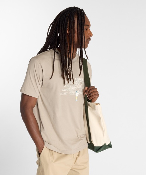 NEW BALANCE(ニューバランス)の「Chalk Board ショートスリーブTシャツ(Tシャツ/カットソー・メンズ・ブラック/グレイッシュベージュ・SMALL/MEDIUM/LARGE/X-LARGE/XX-LARGE)」の15枚目の写真