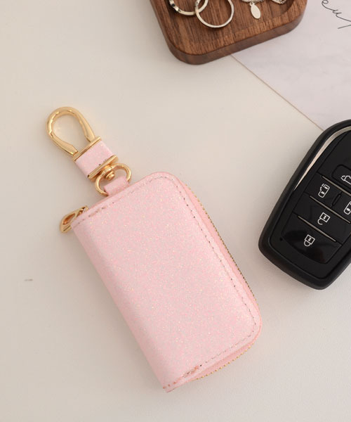 TONE SELECT GOODS（トーンセレクトグッズ）の「【float】シンプル スクエア ラメ キーケース【7色展開】(チェーン付き)（キーケース/キーアクセサリー・レディース・シルバー系1/ピンク系1/ブラウン系1/ブラック系1/ゴールド系1/ブラック系2/ピンク系2・FREE）」の18枚目の写真