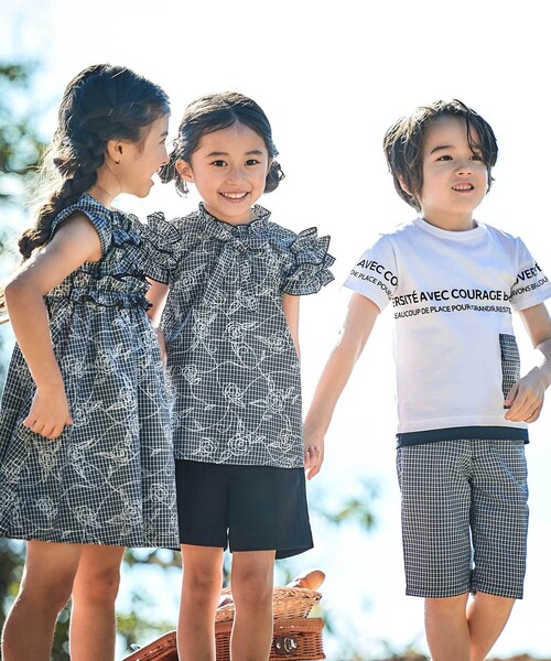 BeBe（ベベ）の「【お揃い】先染めチェックローズプリントフリルブラウス(90~160cm)（シャツ/ブラウス・キッズ・ブラック系その他・120cm/130cm/110cm/140cm/150cm）」の7枚目の写真