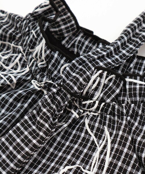 BeBe（ベベ）の「【お揃い】先染めチェックローズプリントフリルブラウス(90~160cm)（シャツ/ブラウス・キッズ・ブラック系その他・120cm/130cm/110cm/140cm/150cm）」の12枚目の写真