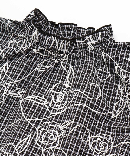 BeBe（ベベ）の「【お揃い】先染めチェックローズプリントフリルブラウス(90~160cm)（シャツ/ブラウス・キッズ・ブラック系その他・120cm/130cm/110cm/140cm/150cm）」の13枚目の写真