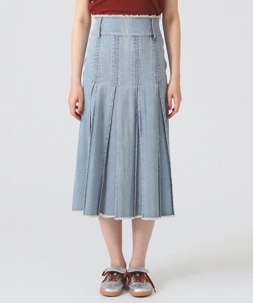 Ray BEAMS（レイビームス）の「デニム タック ミディアム スカート（デニムスカート・レディース・グレー/ブルー・0/1）」の22枚目の写真