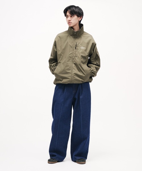 Adoon plain（アドーンプレーン）の「STAND NECK WAVE LOGO BLOUSON / スタンドネックウェーブロゴブルゾン（ブルゾン・メンズ・ライトベージュ/ネイビー/カーキ/ブラック・LARGE/MEDIUM）」の11枚目の写真