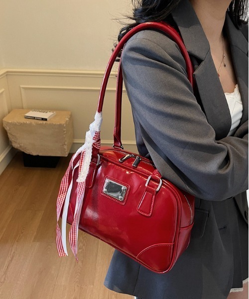 gossip!ロサンゼルス(ゴシップロサンゼルス)の「Y2K 大容量 ハンドバッグ /レーステープつきバッグ(ショルダーバッグ・レディース・ワイン/ブラック・FREE)」の14枚目の写真
