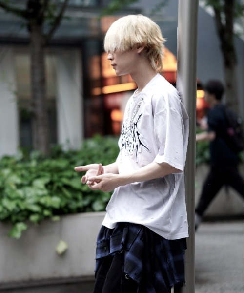 『REFLEM/レフレム』チェーン付き顔料加工Tシャツ/ハーフスリーブカットソー REFLEM tシャツ 「REFLEM/レフレム」チェーン付き顔料加工T