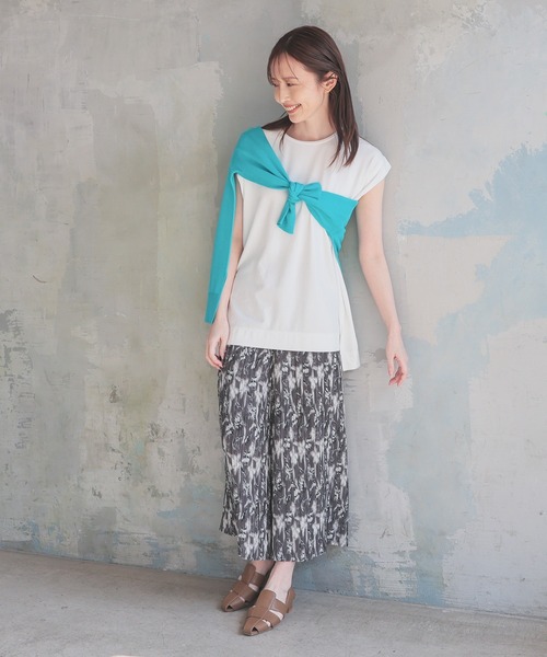 GLACIER lusso（グラシアルッソ）の「【接触冷感】肩タックフレンチ袖Ｔ（Tシャツ/カットソー・レディース・ブルーグリーン/スミクロ/ホワイト/オレンジ・S/M/L）」の6枚目の写真