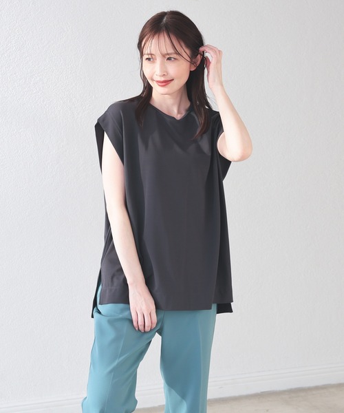 GLACIER lusso（グラシアルッソ）の「【接触冷感】肩タックフレンチ袖Ｔ（Tシャツ/カットソー・レディース・ブルーグリーン/スミクロ/ホワイト/オレンジ・S/M/L）」の21枚目の写真