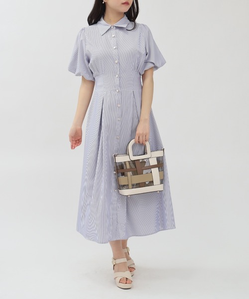 TRUDEA（トルディア）の「バルーンスリーブシャツワンピース（ワンピース・レディース・ネイビー/ホワイト×ブルー/ピンクベージュ/ブラウン・MEDIUM/LARGE）」の5枚目の写真