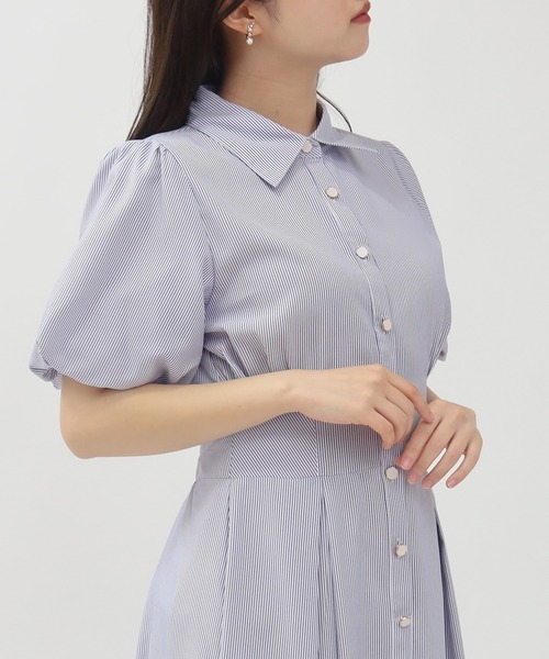 TRUDEA（トルディア）の「バルーンスリーブシャツワンピース（ワンピース・レディース・ネイビー/ホワイト×ブルー/ピンクベージュ/ブラウン・MEDIUM/LARGE）」の12枚目の写真