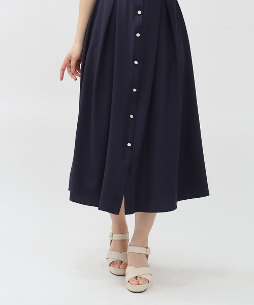 TRUDEA（トルディア）の「バルーンスリーブシャツワンピース（ワンピース・レディース・ネイビー/ホワイト×ブルー/ピンクベージュ/ブラウン・MEDIUM/LARGE）」の22枚目の写真