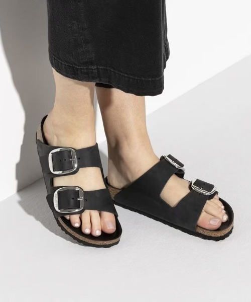 BIRKENSTOCK(ビルケンシュトック)の「BIRKENSTOCK/ビルケンシュトック Arizona Big Buckle / アリゾナ ビッグバックル オイルドレザー WOMEN'S 1011075(サンダル・レディース・ブラック・38/37/36)」の7枚目の写真