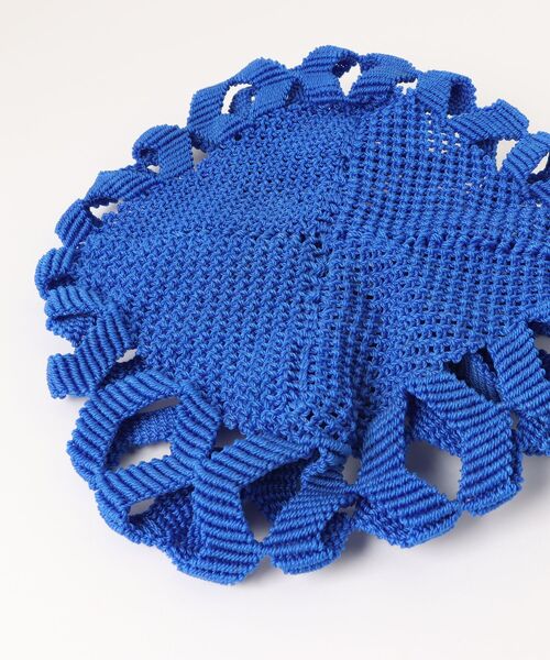 UNBILLION（アンビリオン）の「アフリカンスクエアー AFRICANSQUARE / ナイロンバッグ ジグザグ編み 2本ハンドル（トートバッグ・レディース・ブルー・FREE）」の6枚目の写真