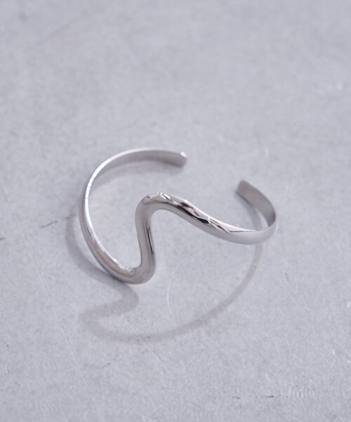 mystic（ミスティック）の「[Eau]ワイドウェーブバングル（バングル/リストバンド・レディース・シルバー/ゴールド・ONE SIZE）」の6枚目の写真