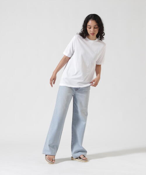 ATON(エイトン)の「ATON (エイトン) FRESCA SINGLE JERSEY/SATNDARD T-SHIRT(Tシャツ/カットソー・レディース・ホワイト/ベージュ/ピンク系その他3/ブルー系その他3/モスグリーン・2)」の12枚目の写真