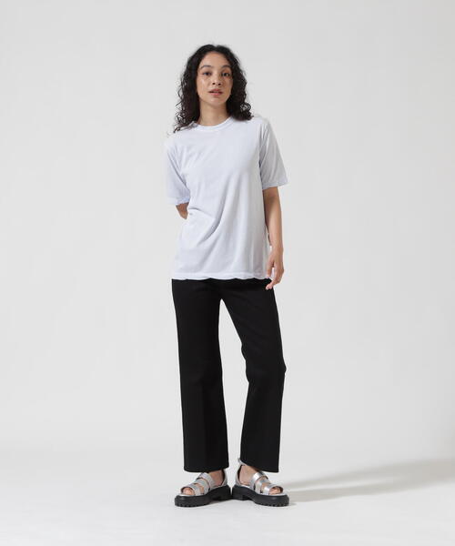 ATON(エイトン)の「ATON (エイトン) FRESCA SINGLE JERSEY/SATNDARD T-SHIRT(Tシャツ/カットソー・レディース・ブルー系その他3/ベージュ/ピンク系その他3/ホワイト/モスグリーン・2)」の22枚目の写真