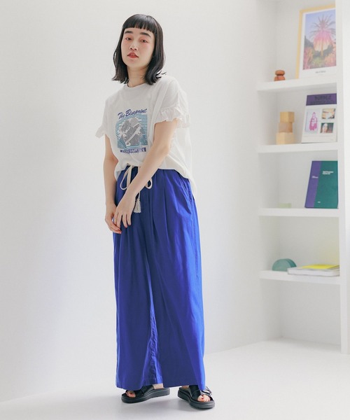 niko and...（ニコアンド）の「アソートフリルグラフィックTシャツ（Tシャツ/カットソー・レディース・ネイビー/ナチュラル/オフホワイト/チャコール・MEDIUM/LARGE）」の14枚目の写真