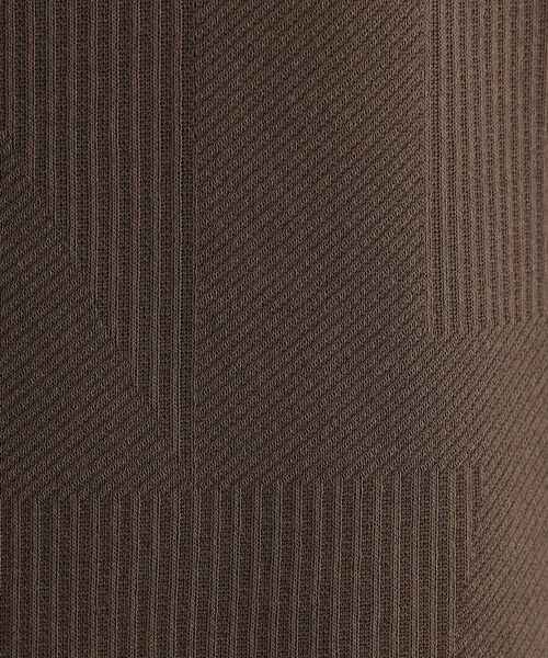 TAKEO KIKUCHI(タケオキクチ)の「【尾州ファブリック】 スライドパズル柄 ポンチ プルオーバー(Tシャツ/カットソー・メンズ・ブラウン系その他/レッド系/ホワイト/ネイビー/ダークオリーブ・01/02/03/04)」の21枚目の写真