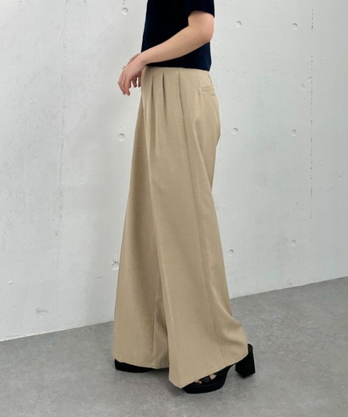 archives(アルシーヴ)の「ベルト付麻調タックワイドスラックス(スラックス・レディース・ベージュ/チャコールグレー/ブラック・MEDIUM)」の15枚目の写真