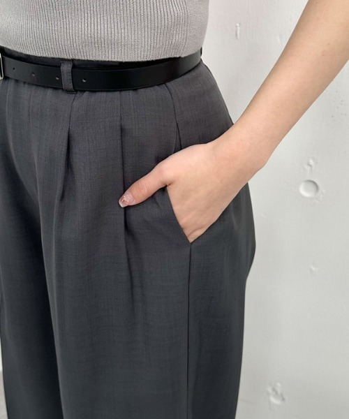 archives(アルシーヴ)の「ベルト付麻調タックワイドスラックス(スラックス・レディース・ベージュ/チャコールグレー/ブラック・MEDIUM)」の5枚目の写真