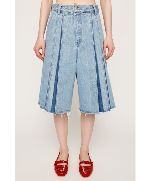 SLY(スライ)の「L/W PLEATS MEDIUM PT ローウエスト プリーツ ミディアム パンツ(デニムパンツ・レディース・ライトブルー/ブルー・0/1)」の14枚目の写真
