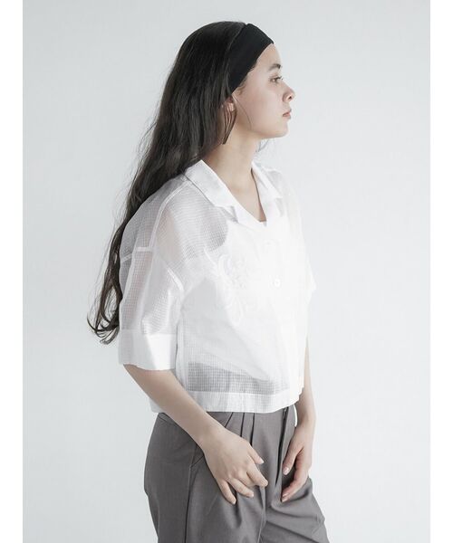 FIKA.(フィーカ)の「Hand embroidery short shirt(シャツ/ブラウス・レディース・ブラック/オフホワイト・MEDIUM)」の7枚目の写真