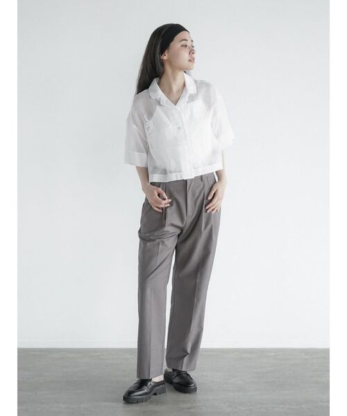 FIKA.(フィーカ)の「Hand embroidery short shirt(シャツ/ブラウス・レディース・ブラック/オフホワイト・MEDIUM)」の9枚目の写真