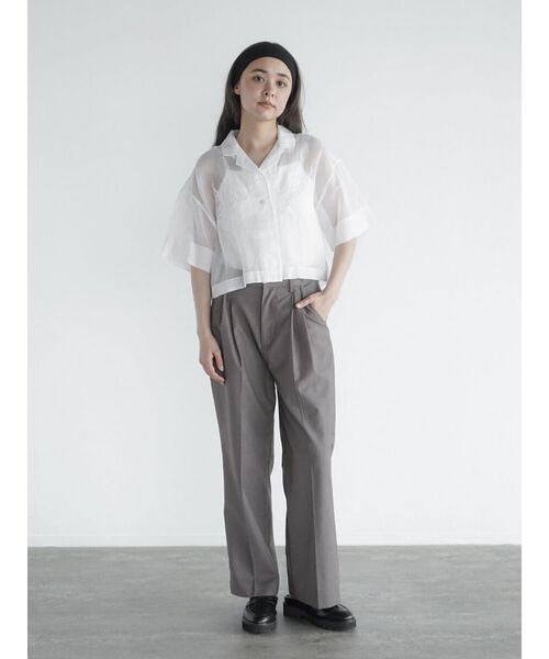 FIKA.(フィーカ)の「Hand embroidery short shirt(シャツ/ブラウス・レディース・ブラック/オフホワイト・MEDIUM)」の10枚目の写真