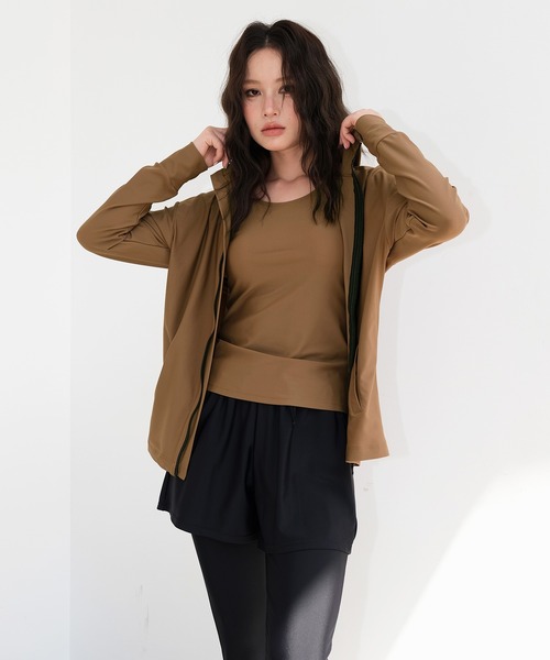 OSYAREVO（オシャレボ）の「水着 レディース 体型カバー ラッシュガード 紫外線カット率 99％以上 UPF50+ uvカット フィットネス 水陸両用 フードパーカー uvパーカー（ラッシュガード・レディース・アイボリー/グレイッシュベージュ/グレー/ブラウン/キャメル/モカ/ブラック・SMALL/MEDIUM/LARGE/X-LARGE/XX-LARGE）」の20枚目の写真