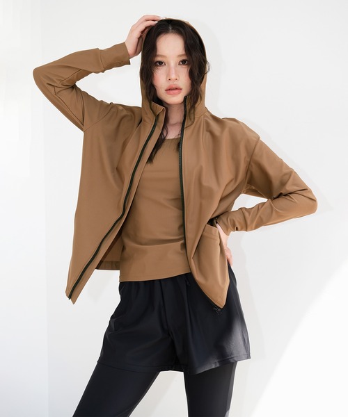 OSYAREVO（オシャレボ）の「水着 レディース 体型カバー ラッシュガード 紫外線カット率 99％以上 UPF50+ uvカット フィットネス 水陸両用 フードパーカー uvパーカー（ラッシュガード・レディース・アイボリー/グレイッシュベージュ/グレー/ブラウン/キャメル/モカ/ブラック・SMALL/MEDIUM/LARGE/X-LARGE/XX-LARGE）」の21枚目の写真