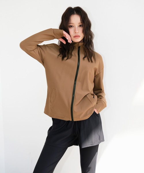 OSYAREVO（オシャレボ）の「水着 レディース 体型カバー ラッシュガード 紫外線カット率 99％以上 UPF50+ uvカット フィットネス 水陸両用 フードパーカー uvパーカー（ラッシュガード・レディース・アイボリー/グレイッシュベージュ/グレー/ブラウン/キャメル/モカ/ブラック・SMALL/MEDIUM/LARGE/X-LARGE/XX-LARGE）」の19枚目の写真